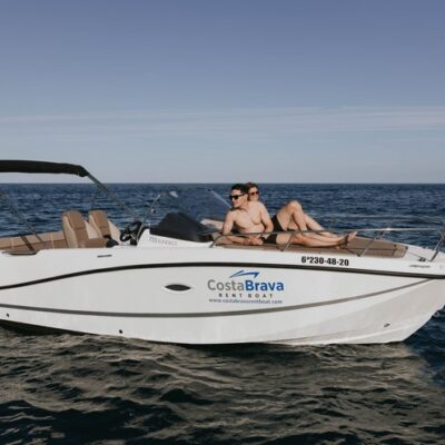 Alquila tu barco QuickSilver 755 Sundeck